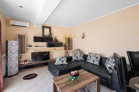 PHOTO-2025-11-25-12-48-28 (1)