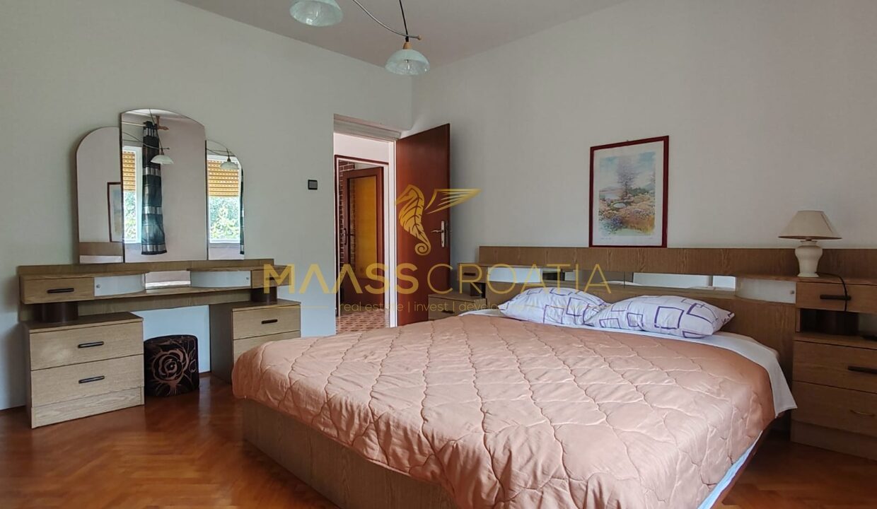 PHOTO-2025-11-25-12-39-00 (2)