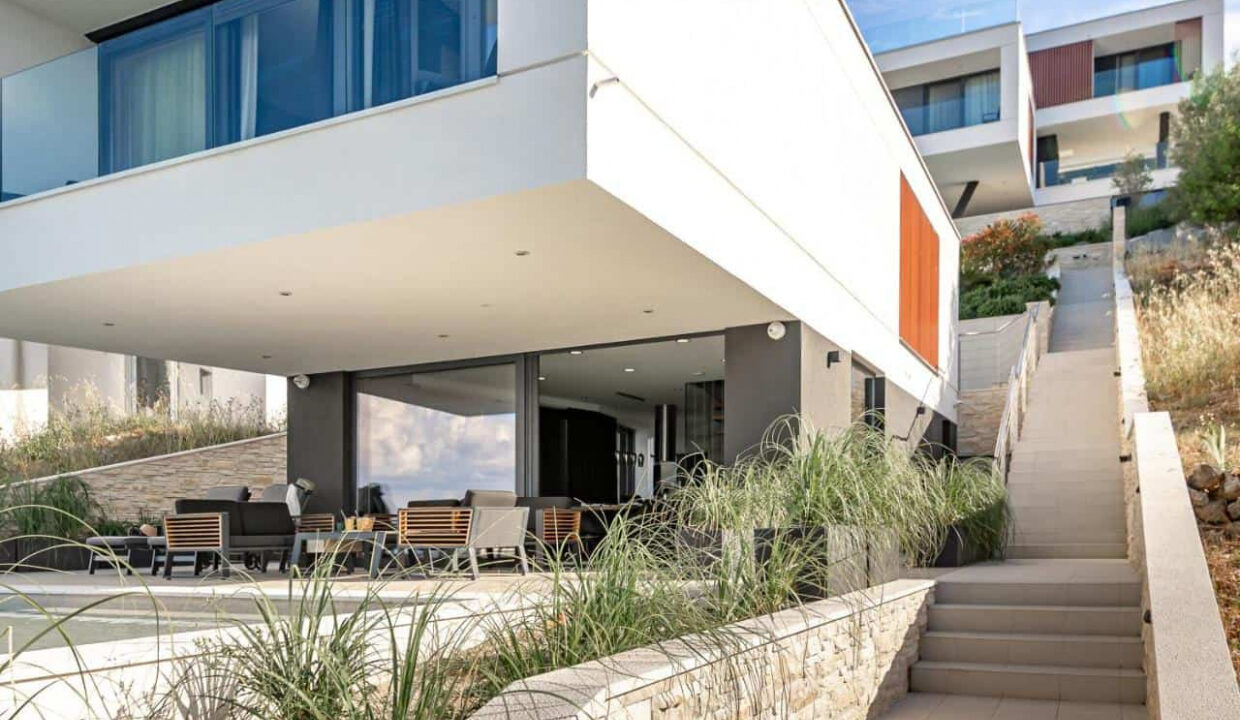 Moderne Villa mit Meerblick auf der Insel Ugljan