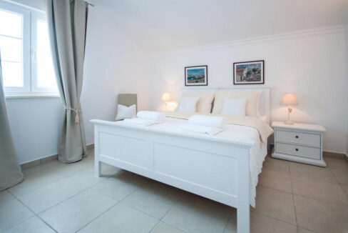 Weißes Steinjuwel in Novalja – Insel Pag