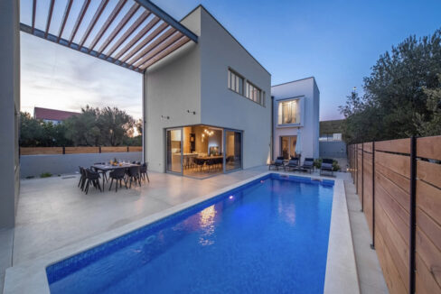 Freies Klettern Ultramodernes Haus - Raum Zadar