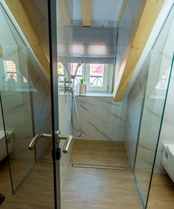 Rustikale Doppelhaushälfte - Kastel Luksic