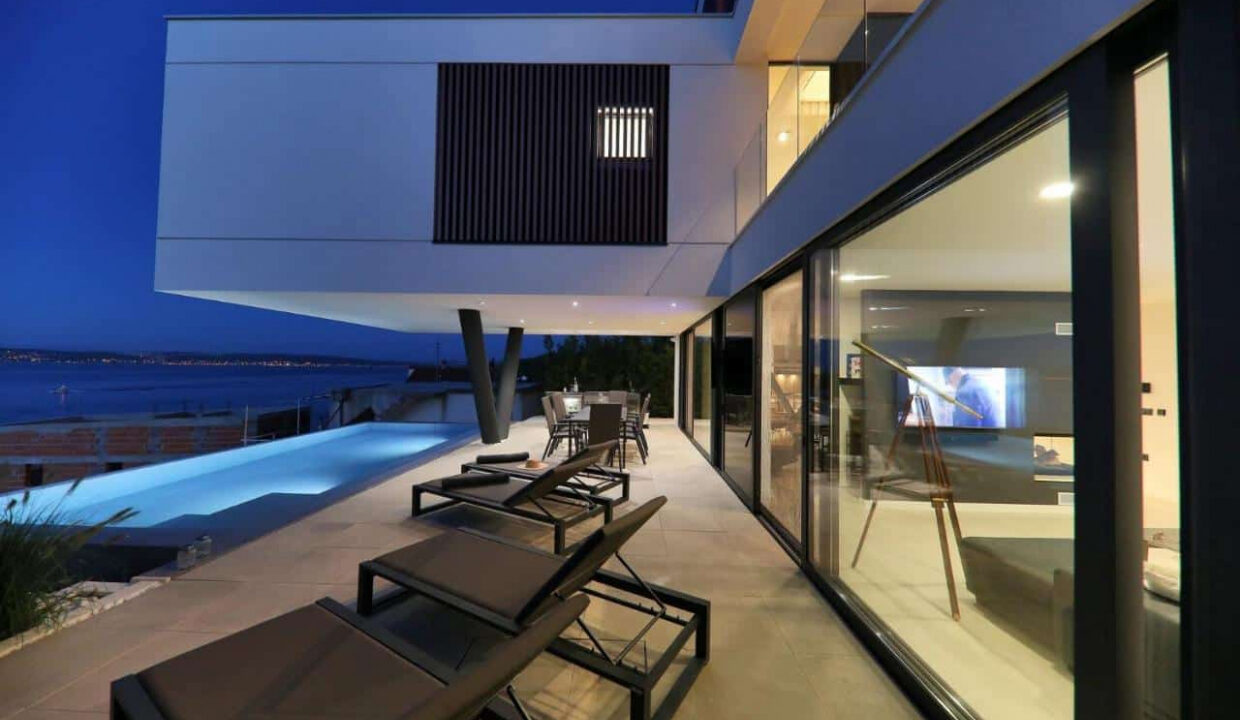 Neue Villa mit Meerblick auf Ugljan