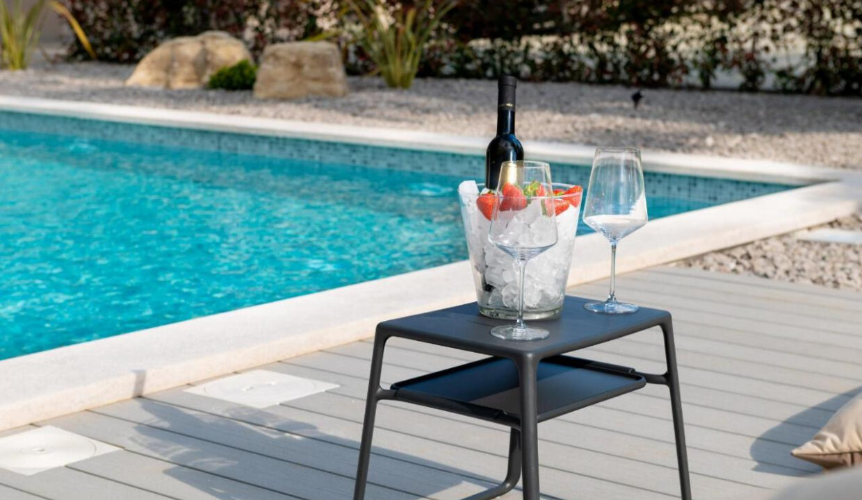 Neue moderne Villa mit traditionellem Charakter - Labin, Istra