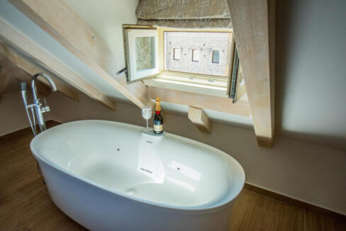 Rustikale Doppelhaushälfte - Kastel Luksic