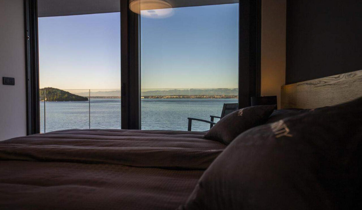 Neue Villa mit Meerblick auf Ugljan