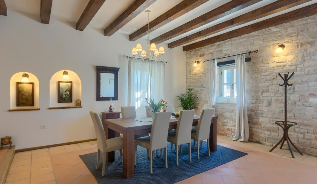 Wunderschönes Steinhaus bei Tinjan