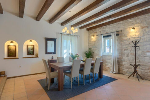 Wunderschönes Steinhaus bei Tinjan