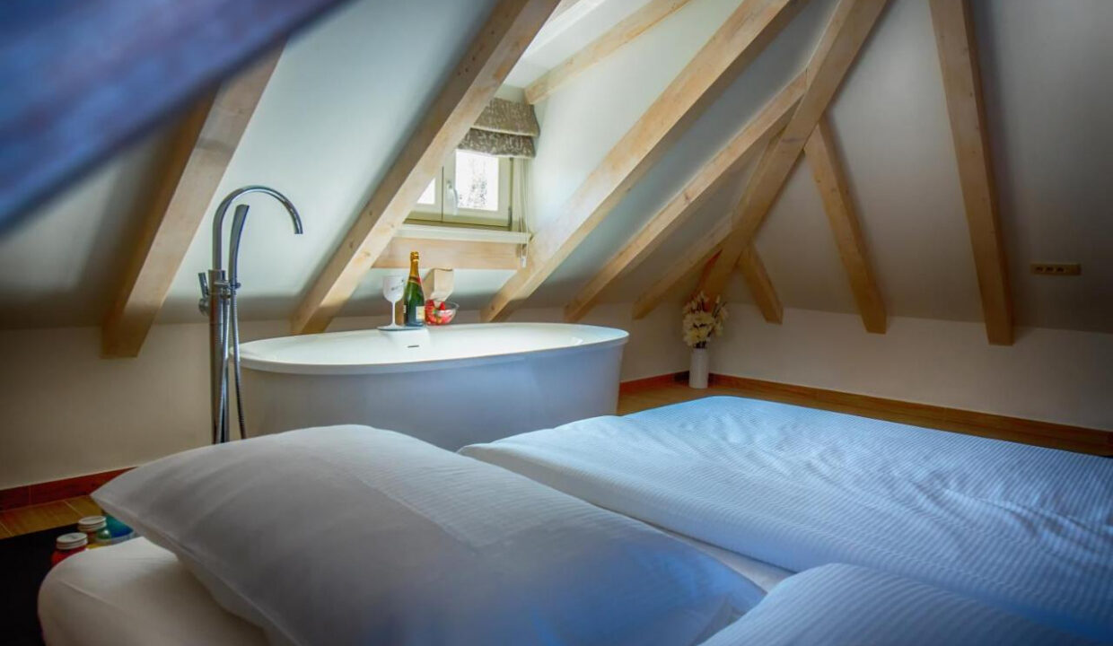 Rustikale Doppelhaushälfte - Kastel Luksic