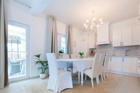 Weißes Steinjuwel in Novalja – Insel Pag