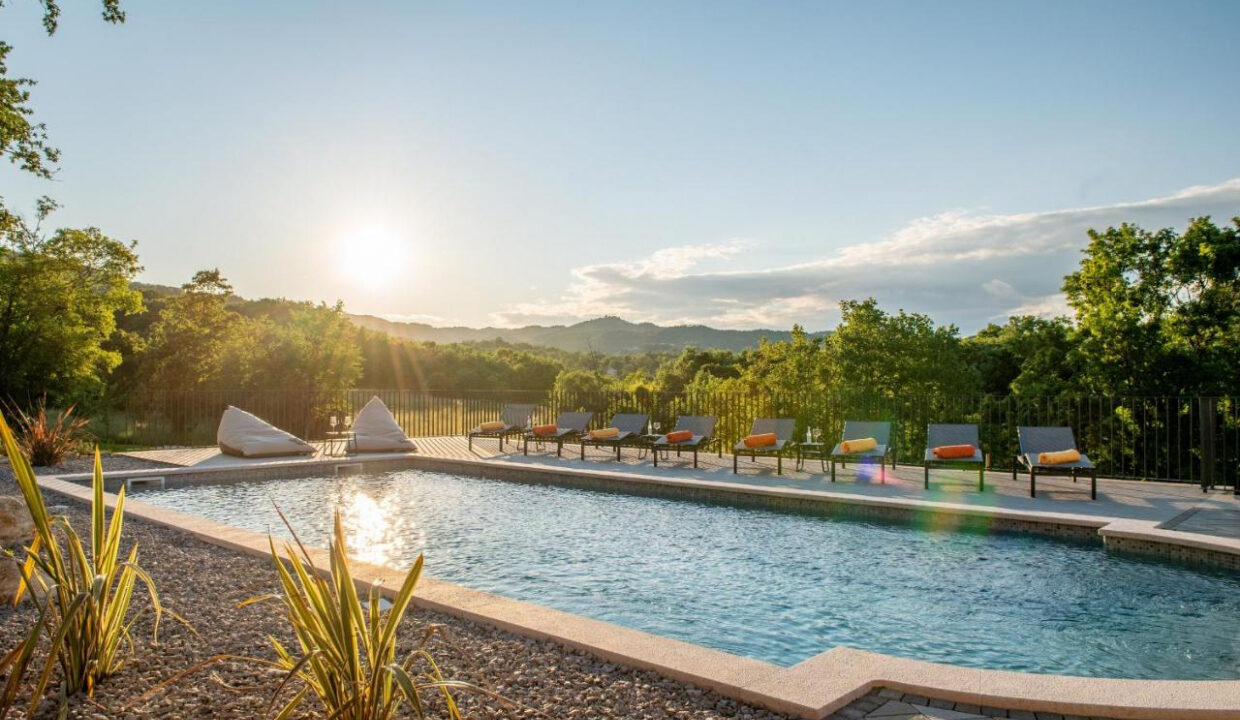 Neue moderne Villa mit traditionellem Charakter - Labin, Istra