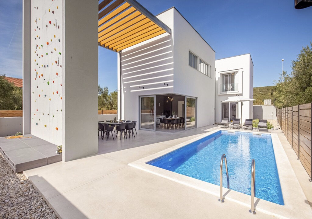 Freies Klettern Ultramodernes Haus - Raum Zadar