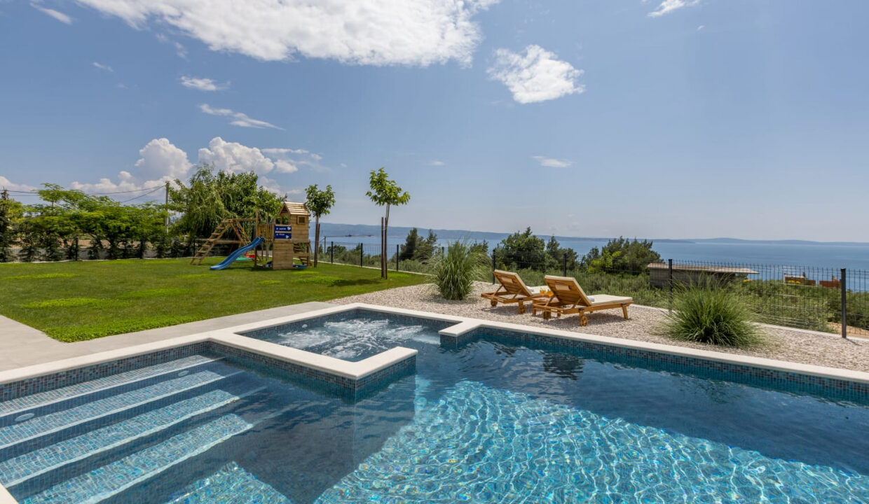 Neues Meerblick-Ferienhaus Podstrana