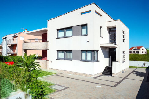 Zweistöckiges modernes Haus - Nin, Region Zadar