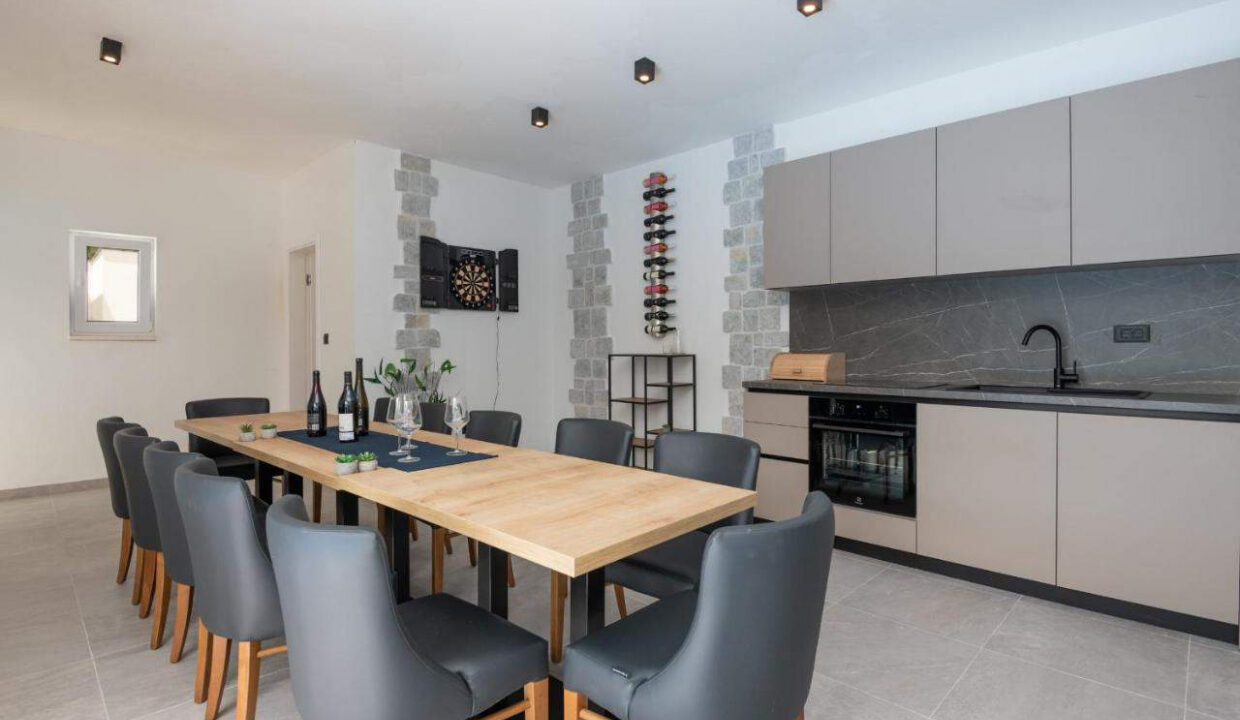 Modernes Haus bei Makarska