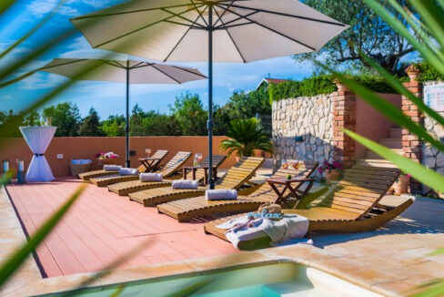 Tropisch anmutende Villa in der Nähe des Nationalparks Krka