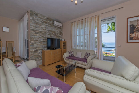 Haus mit Garten und Meerblick in Makarska