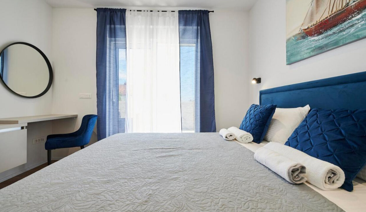 Haus im modernen Stil in Kastela