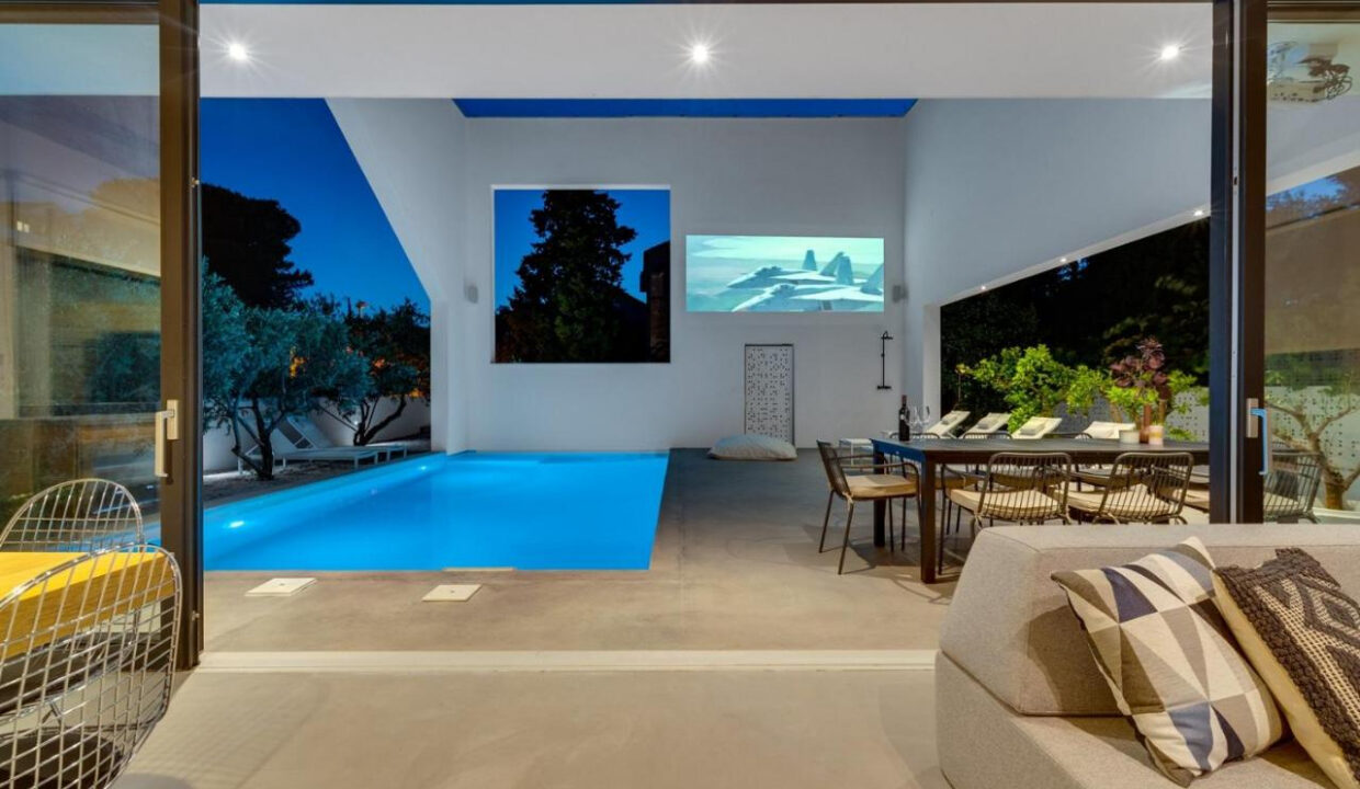 Erstaunliche neue Villa auf der Insel Brac