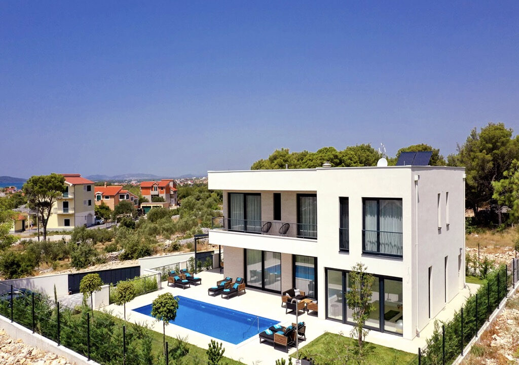 Neue fantastische Villa in Sibenik