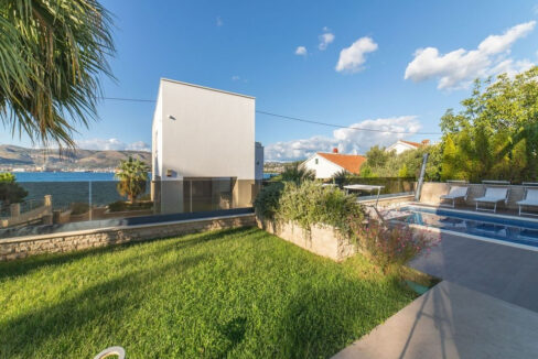 Städtische Villa auf einer bezaubernden Insel Ciovo, Region Split