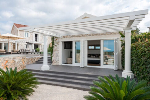 Steinvilla im Kolonialstil - Drvenik Mali, Split