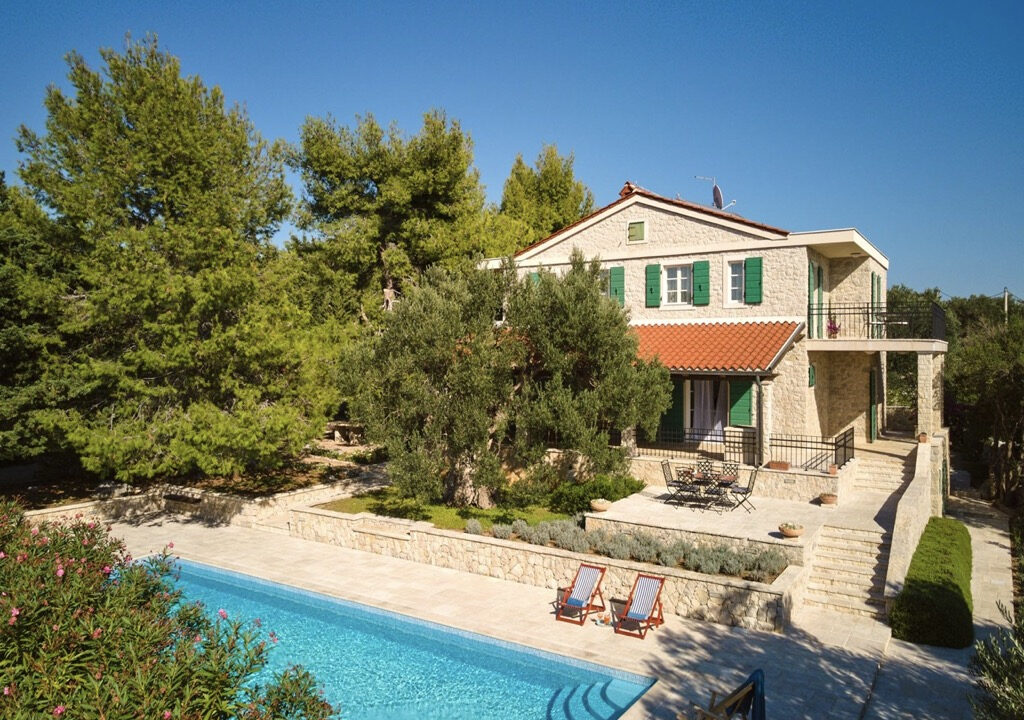 Exquisite Villa aus Stein - Die Insel Pag