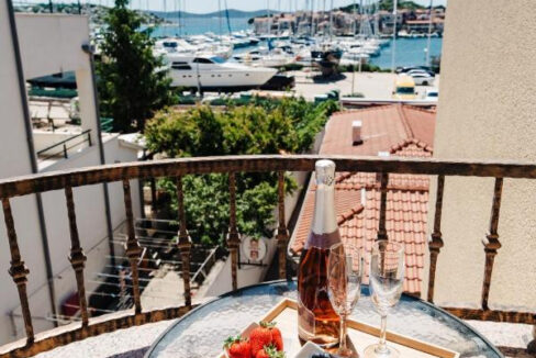 Grundstücke am Meer Tribunj