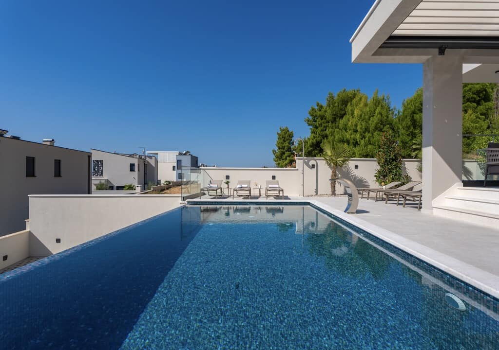 Moderne Villa in Split, Podstrana