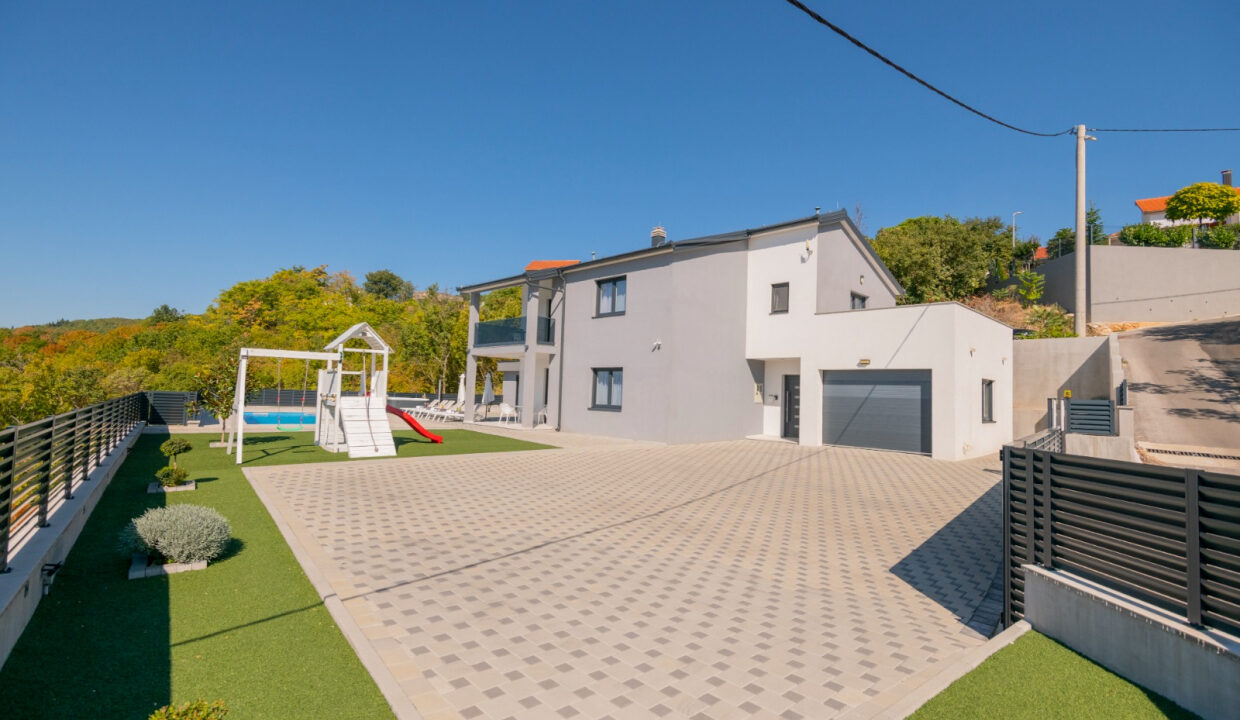 Großzügiges Einfamilienhaus - Stadt Imotski