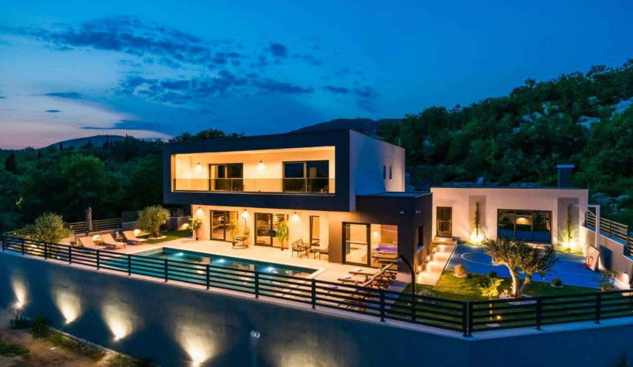 Modernes Haus bei Makarska