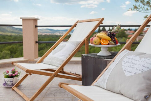 Tropisch anmutende Villa in der Nähe des Nationalparks Krka