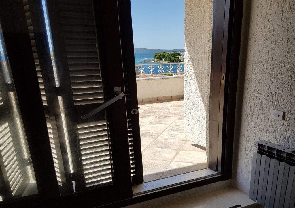 Haus mit Meerblick in Sibenik