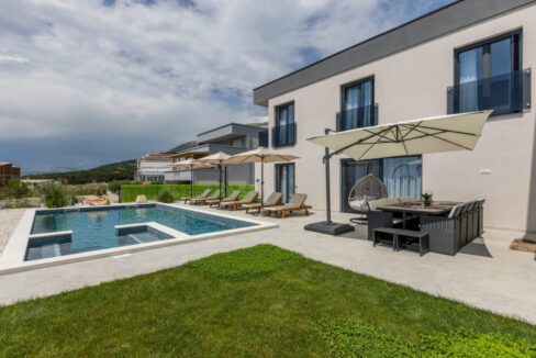 Neues Meerblick-Ferienhaus Podstrana