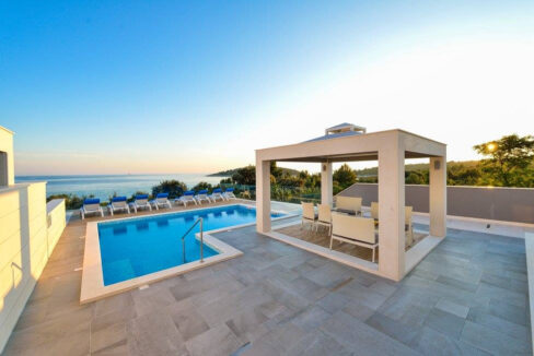 Atemberaubende Doppelhaushälfte Rogoznica