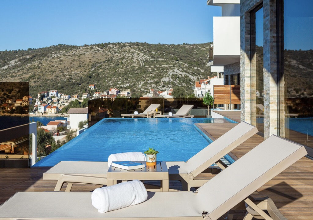 Neue moderne Villa mit Meerblick in Rogoznica