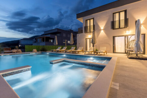 Neues Meerblick-Ferienhaus Podstrana