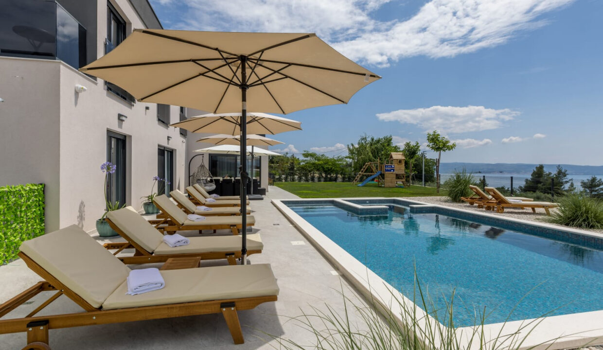 Neues Meerblick-Ferienhaus Podstrana