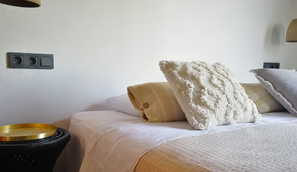 Weißes Haus mit Meerblick auf der Insel Vis