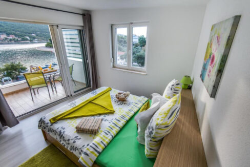 Haus am Wasser in Sibenik