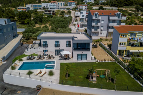 Neues Meerblick-Ferienhaus Podstrana