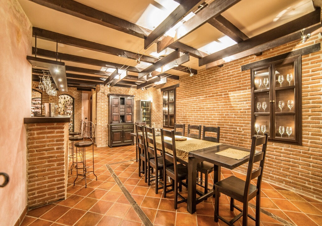 Faszinierendes Herrenhaus aus Stein in Visnjan, Istra