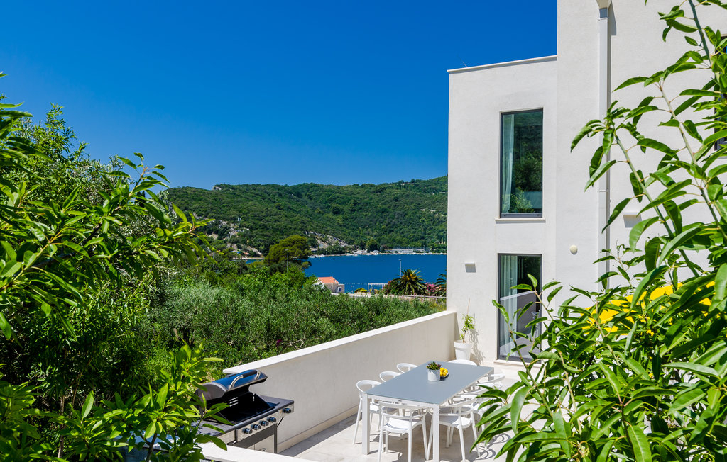 Weiße Villa am Meer mit extra Grundstück - Dubrovnik