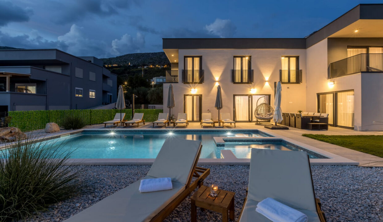 Neues Meerblick-Ferienhaus Podstrana