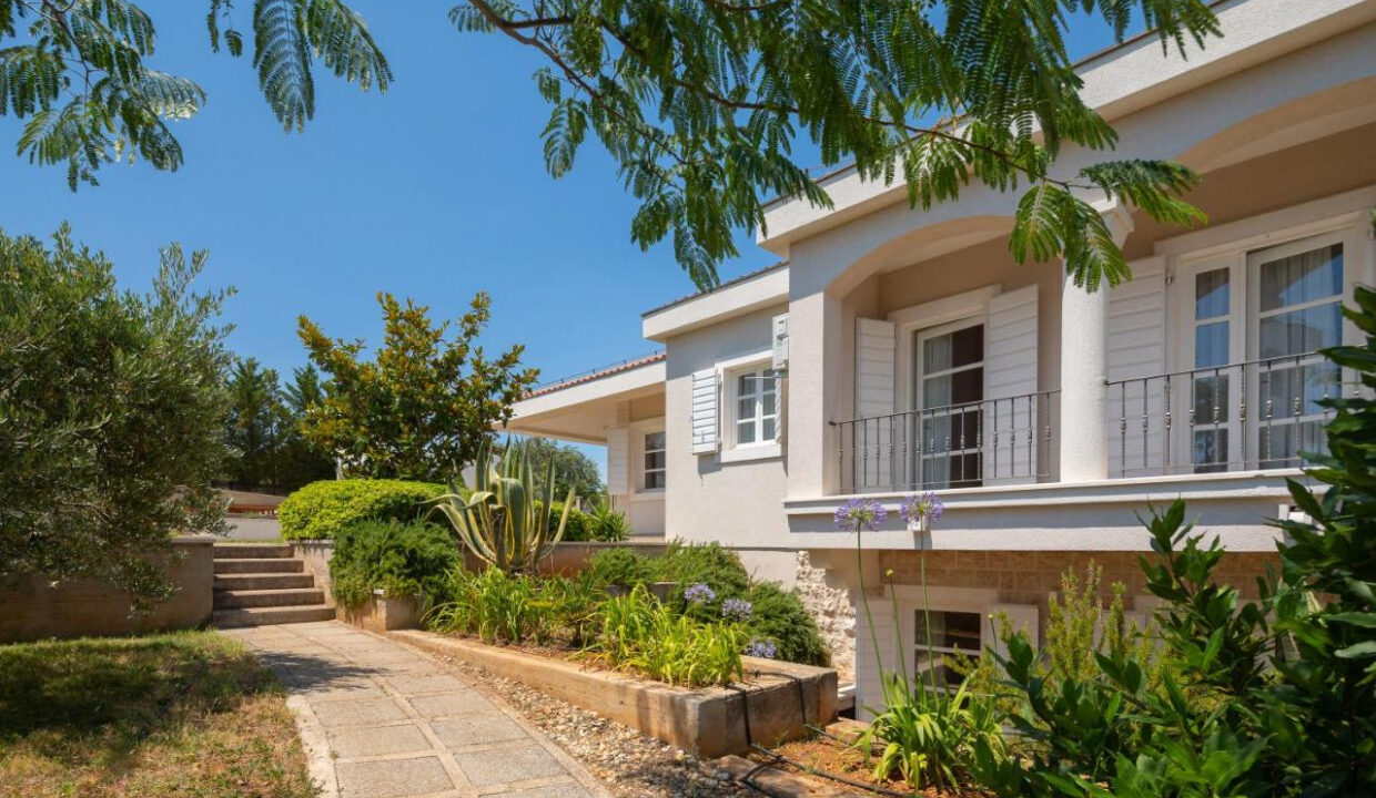 Geräumige und modern aussehende Villa - Vodice