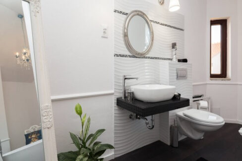 Tropisch anmutende Villa in der Nähe des Nationalparks Krka