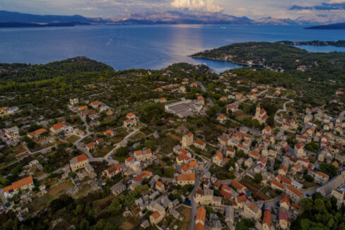 Neues modernes Haus auf der Insel Solta