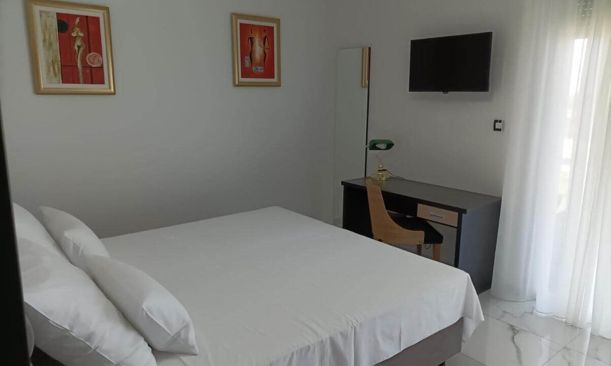 Modernes Gebäude Rogoznica