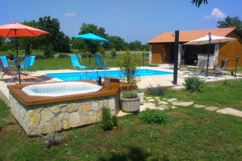 Charmantes Haus mit ländlichem Charakter - Region Sibenik