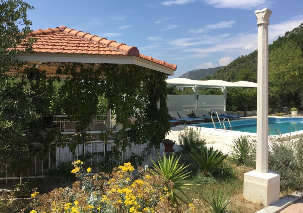 Imperial Style Villa mit Schwimmbad - Dorf Klek